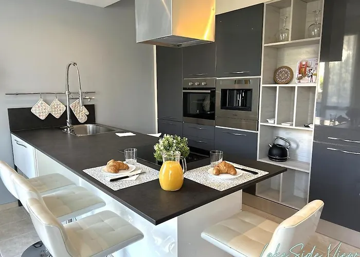 Lakeside View Lägenhet Colico