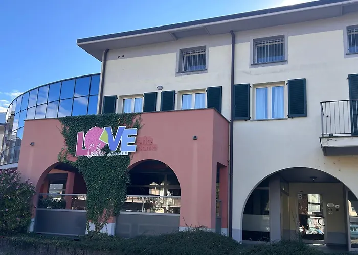 Lakeside View Lägenhet Colico